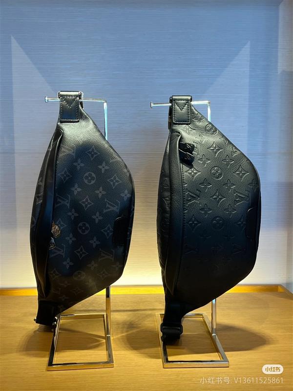 2026120181031523 460